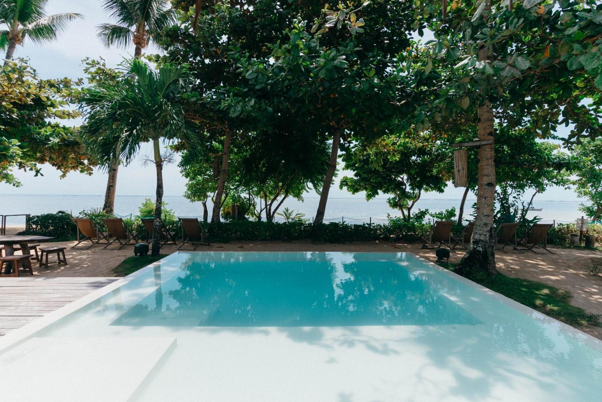 Bravo Beach Resort General Luna  Exterior photo