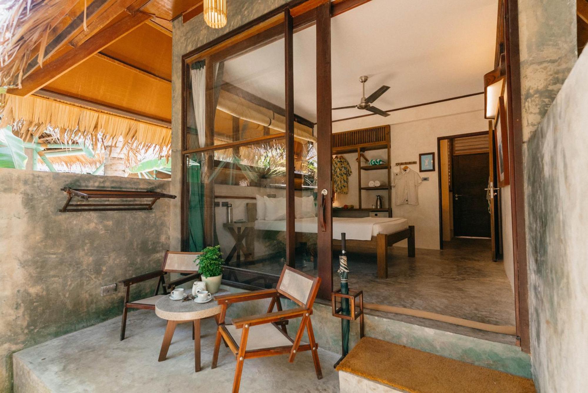 Bravo Beach Resort General Luna  Exterior photo